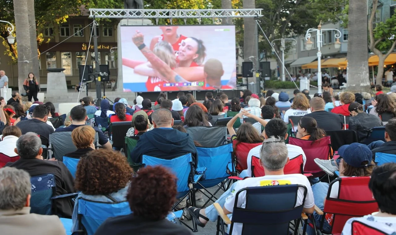 Filenin Sultanları’na Mudanya’dan coşkulu ’dev’ destek