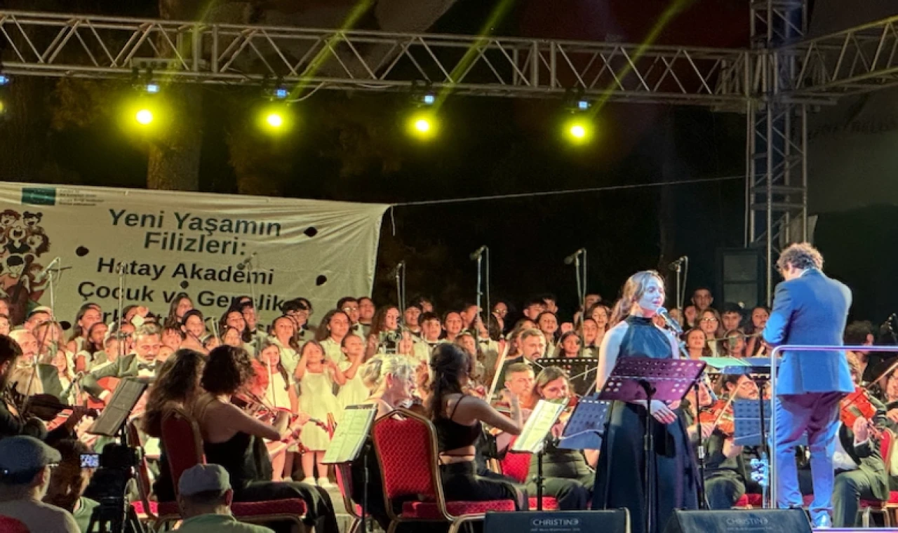 Hatay’da çocuklar ve gençler ’Yeni Yaşamın Filizleri’ ile müzikle buluştu
