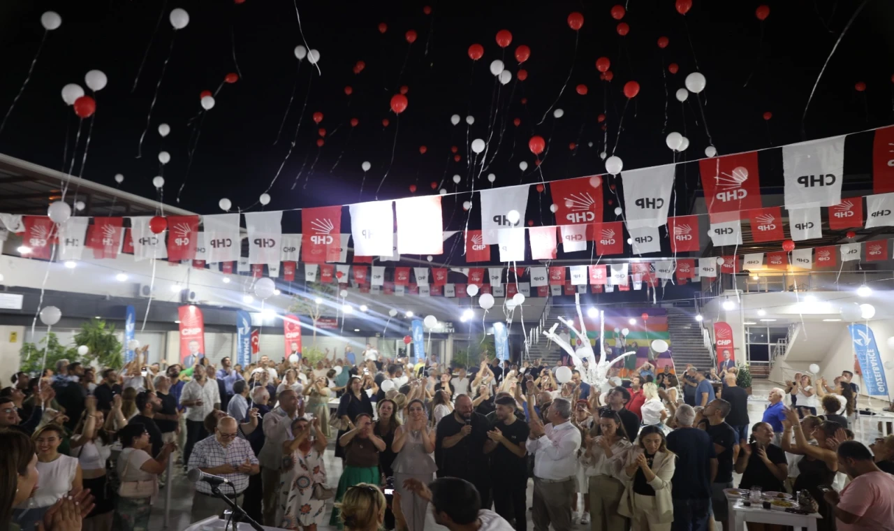 İzmir Güzelbahçe’de CHP’den emekçilere vefa