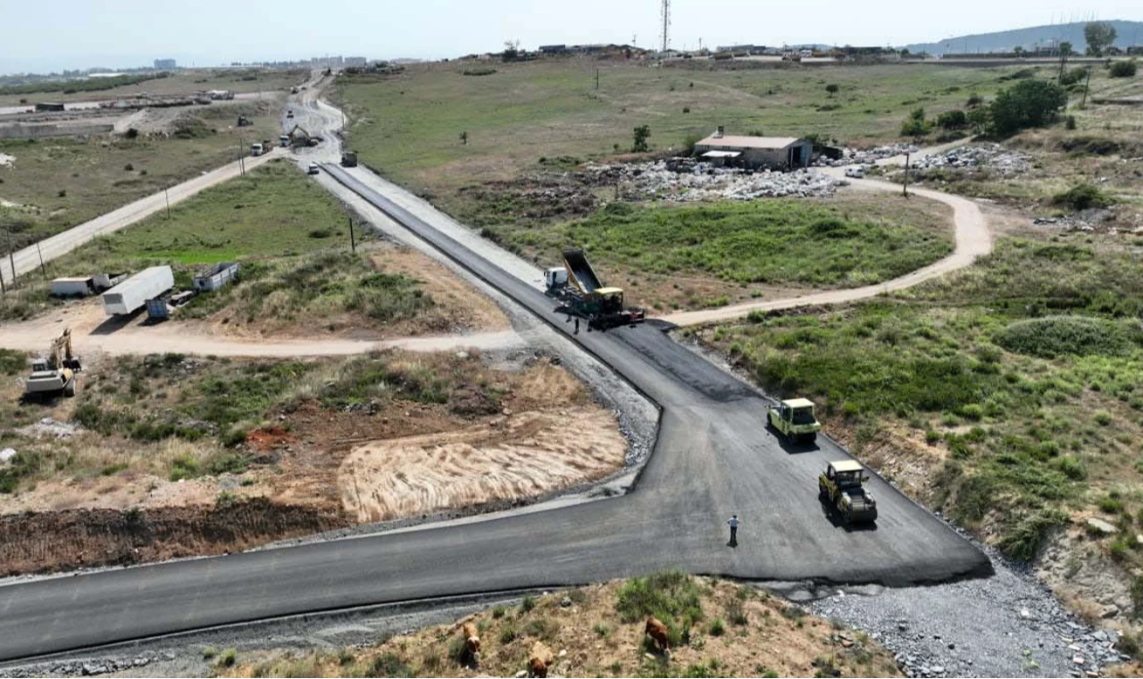 Kocaeli’de Gebze Kirazpınar’da üstyapı atağı