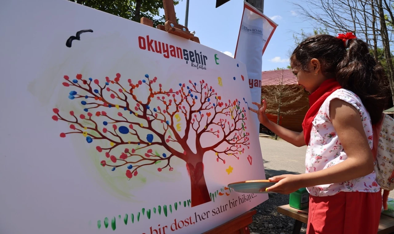 Kocaeli’de ’Okuyan Şehir Kulübü’nden bol etkinlikli veda