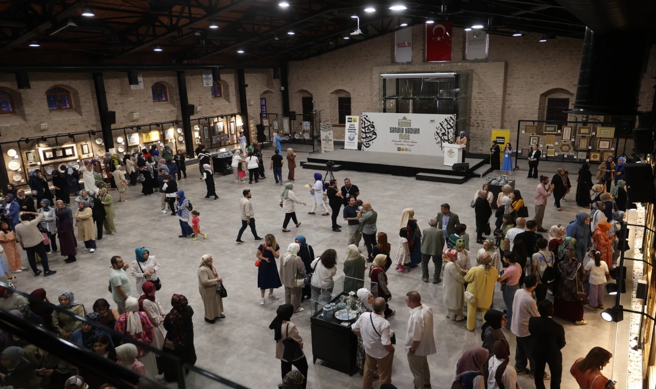 KOMEK’in “Sanatla Yazılan Miras” Geleneksel Türk İslam Sanatları Sergisi açıldı