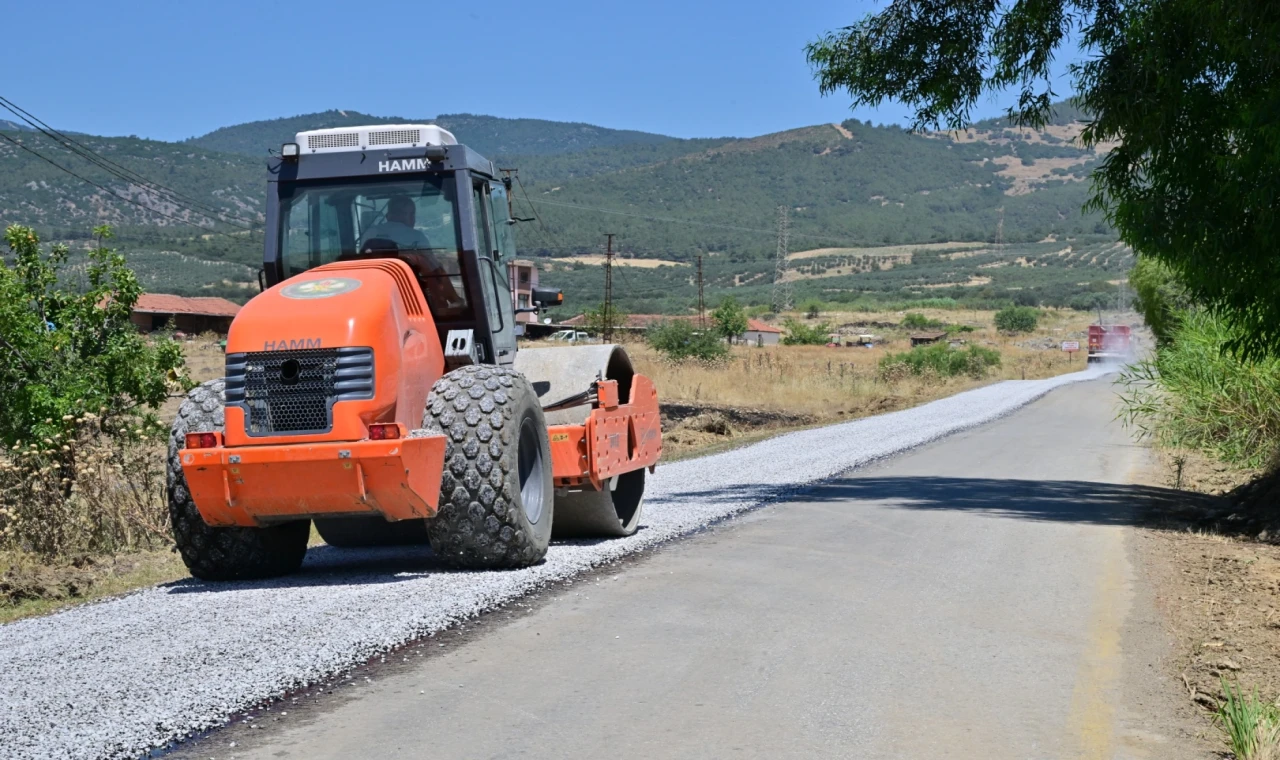Manisa’da asfalt çalışmaları hız kesmiyor
