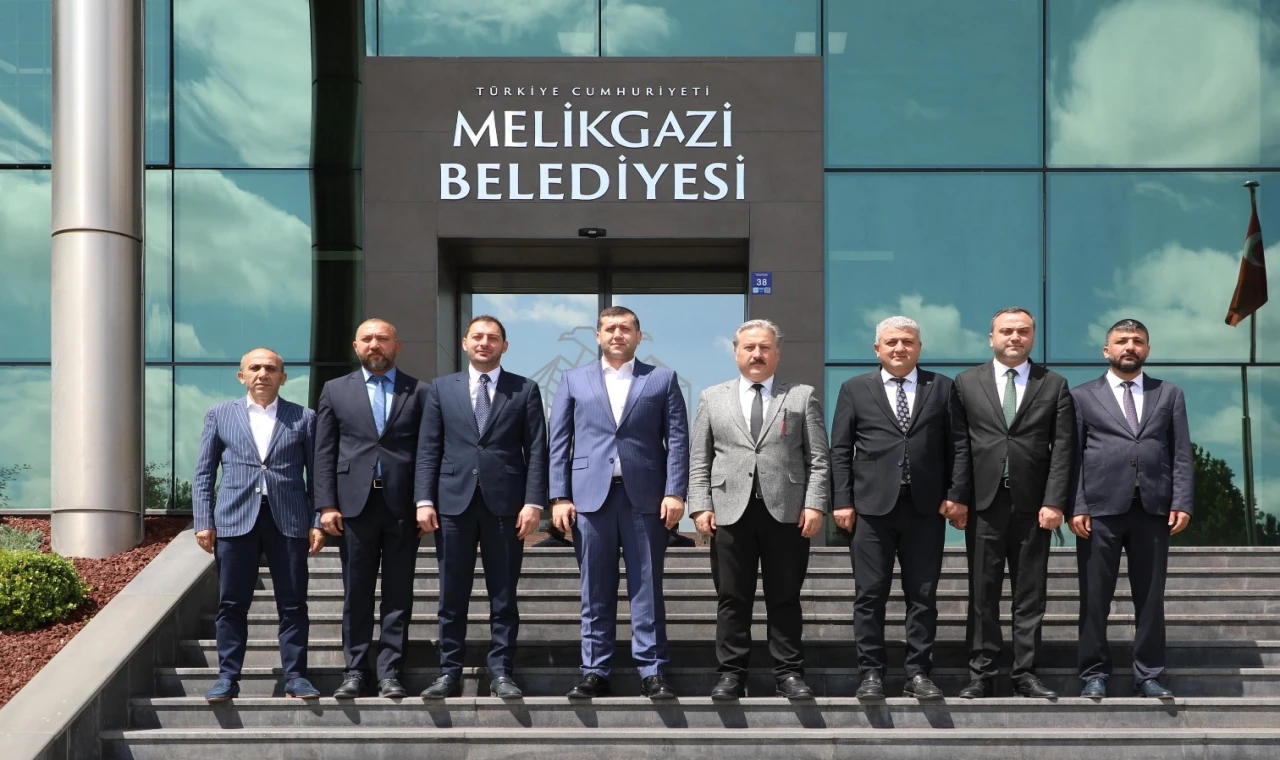 MHP Kayseri’den Melikgazi’ye ziyaret