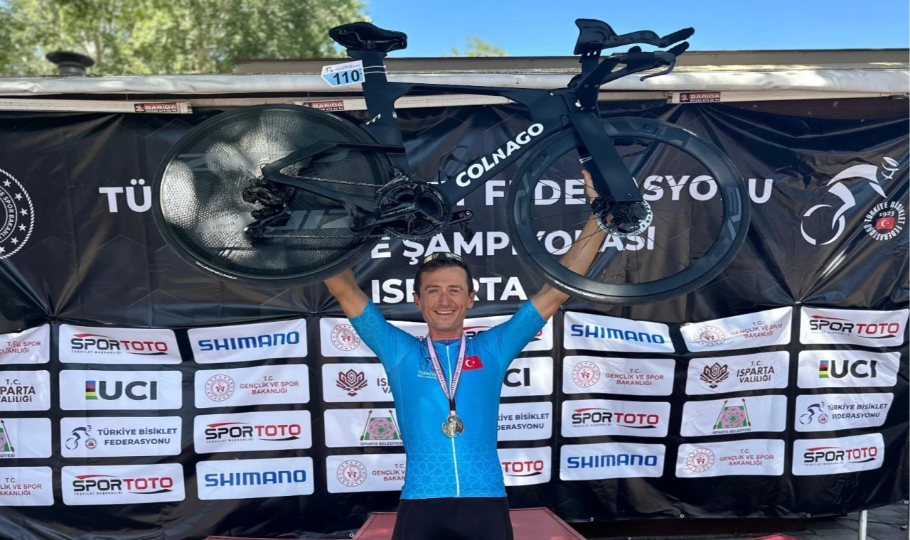 Mudanya’nın bisiklet sporcusu zirveye pedal çevirdi