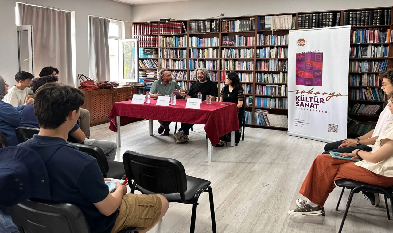 Şairler Sakarya’da öğrencilerle buluştu
