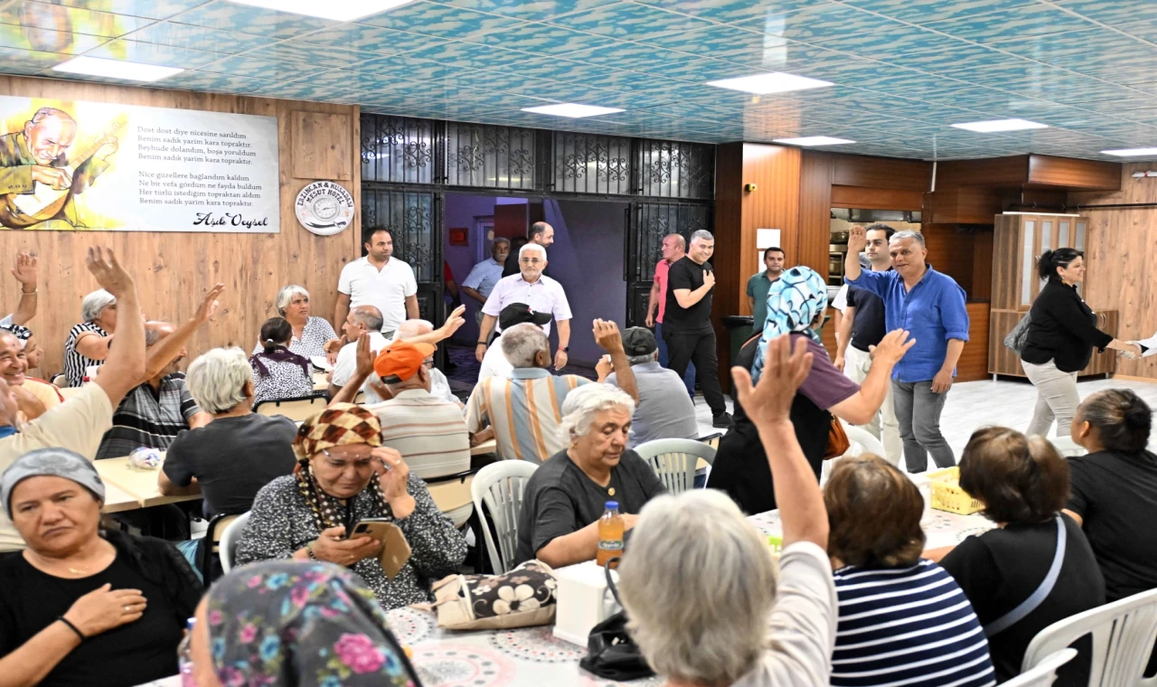 Antalya’da Başkan Uysal’dan anlamlı mesaj