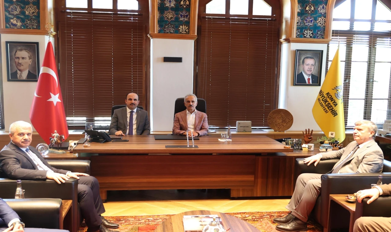Bakan Uraloğlu’ndan Başkan Altay’a ziyaret