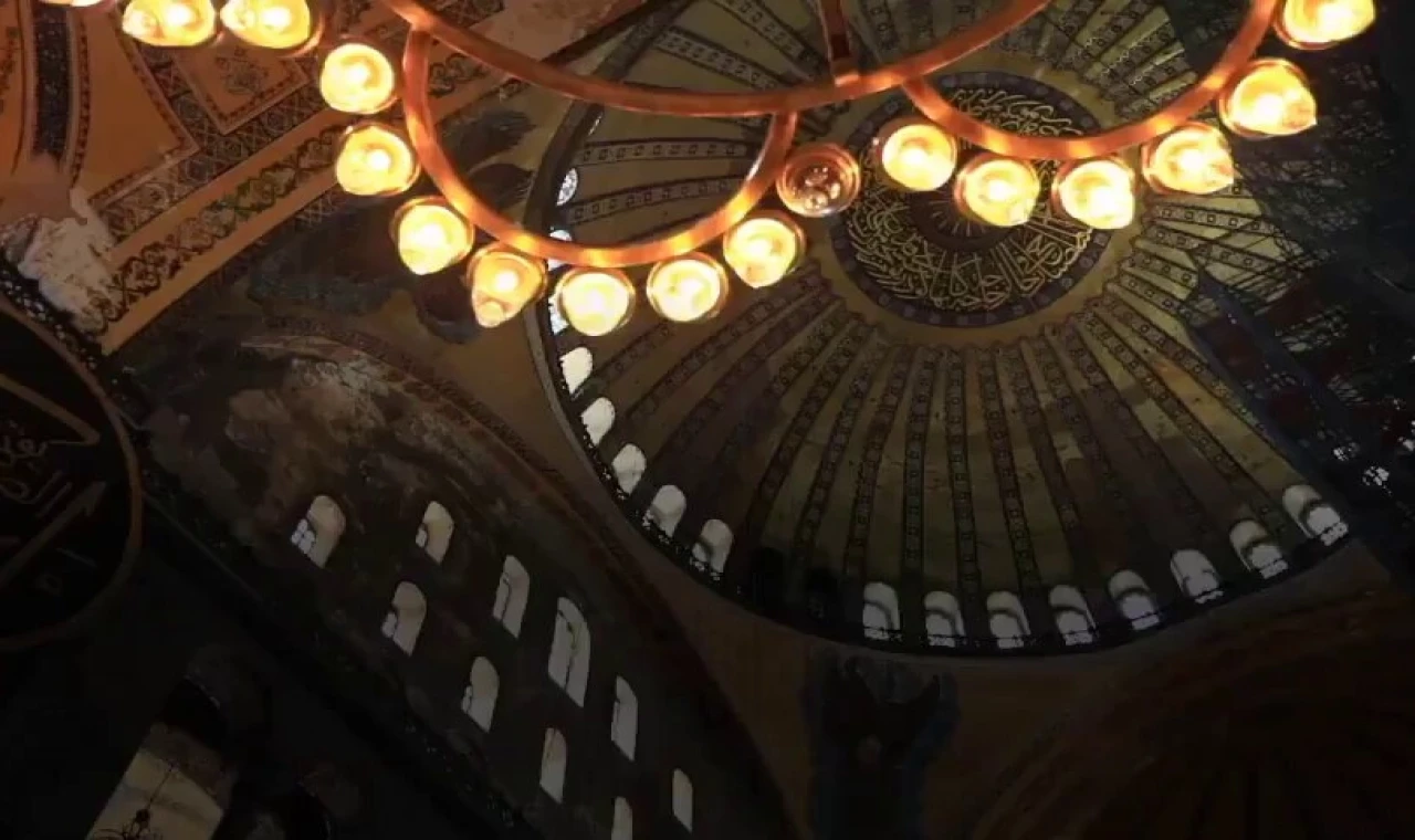 Bakan Yerlikaya’da Ayasofya-i Kebir Camii paylaşımı