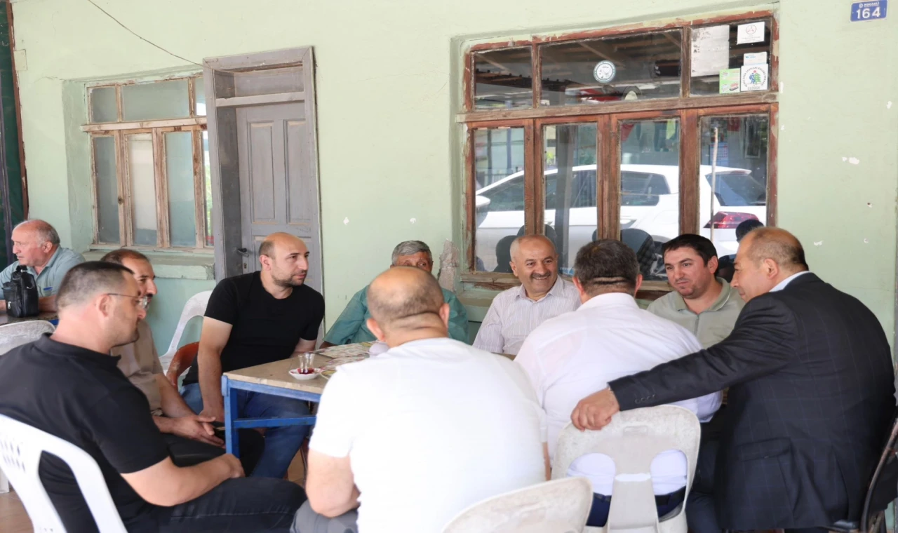 Başkan Büyükgöz Gebze Kargalı’da çay sohbetinde