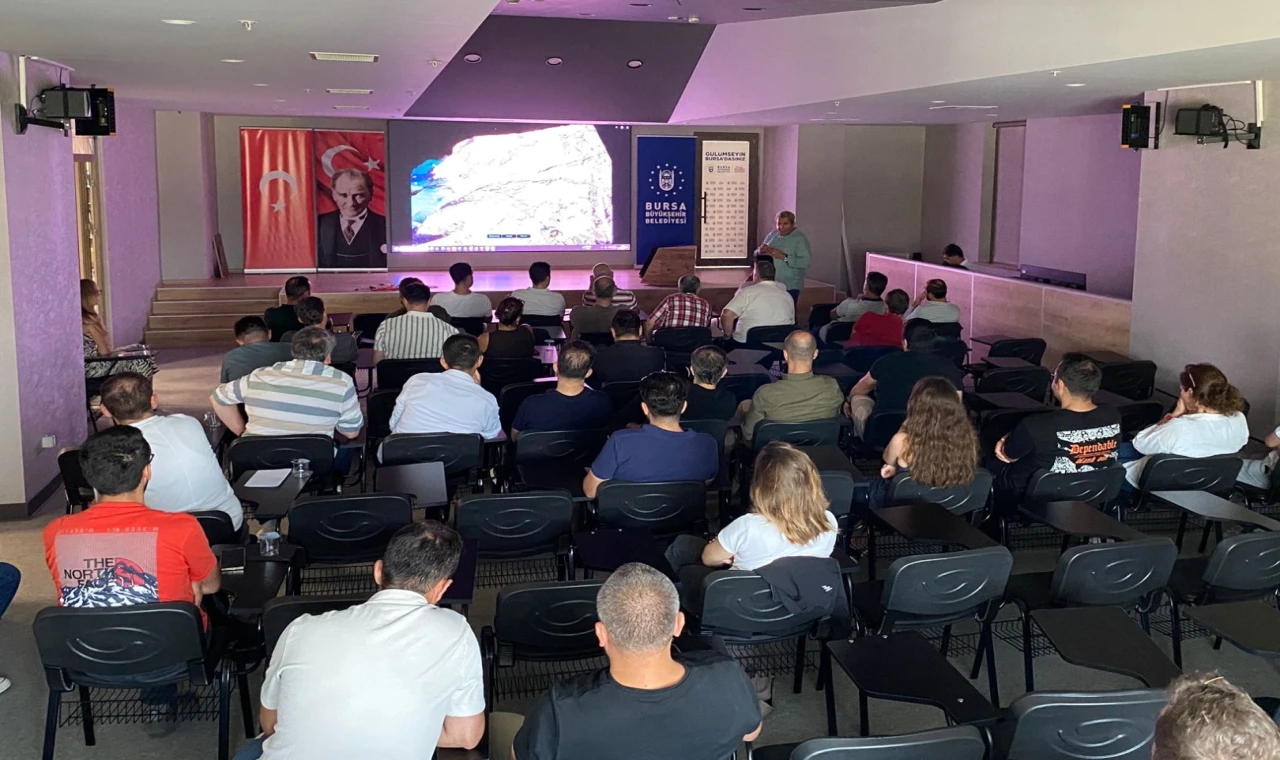 Bursa Büyükşehir personeline İHA-1 eğitimi
