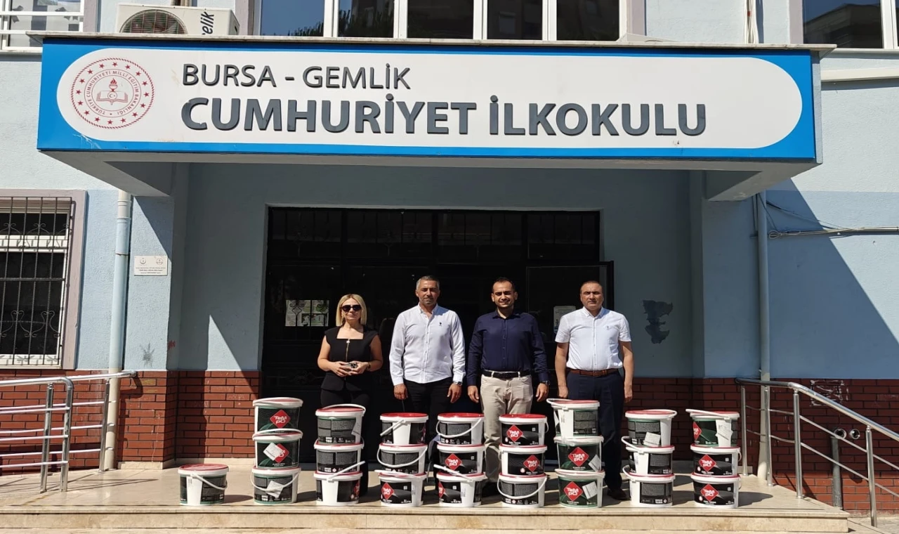 Bursa Gemlik’te eğitime renkli destek