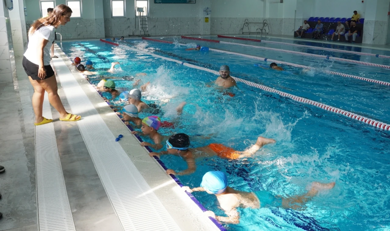 Bursa İznik’te yüzme bilmeyen kalmayacak