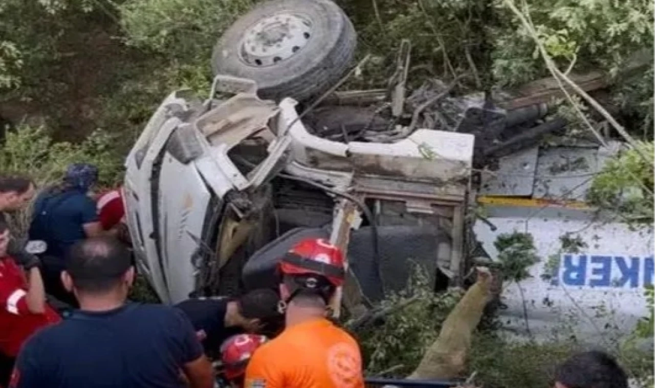 Bursa Kestel’de yangına su taşıyan tanker devrildi: 3 ölü