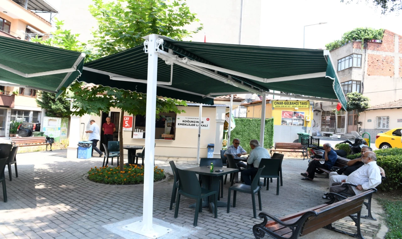 Bursa Osmangazi’de ’Emekliler Lokali’ sosyal hayatı canlandırdı