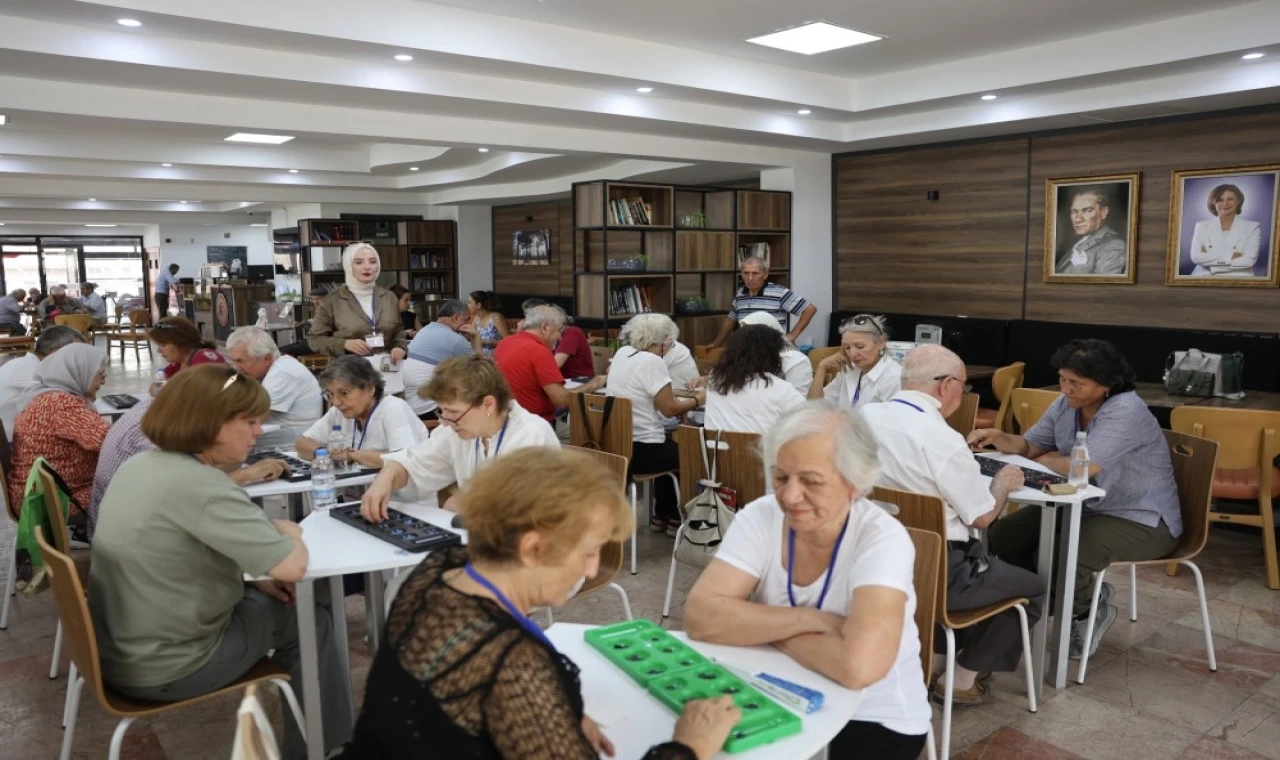Eskişehir’de yaşlılara moral dopingi