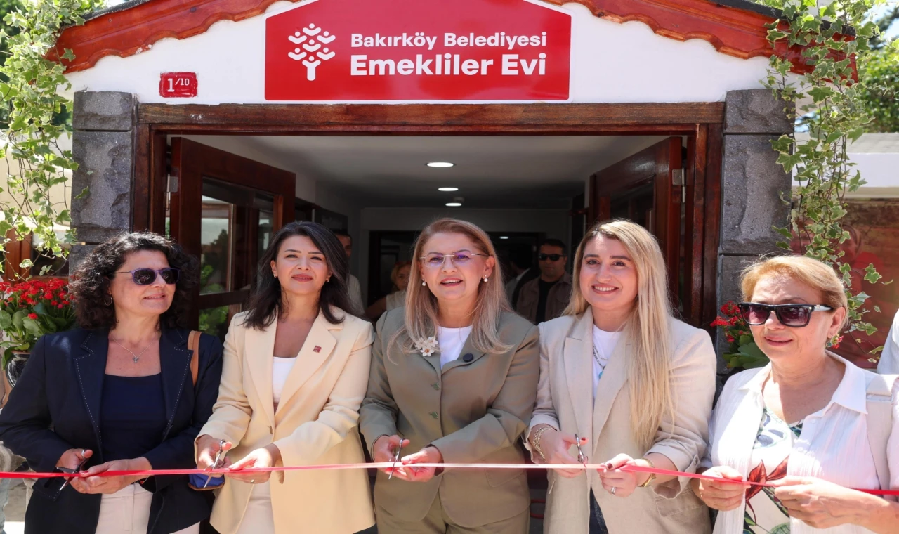 İstanbul Bakırköy’de ’Emekliler Evi’ açıldı