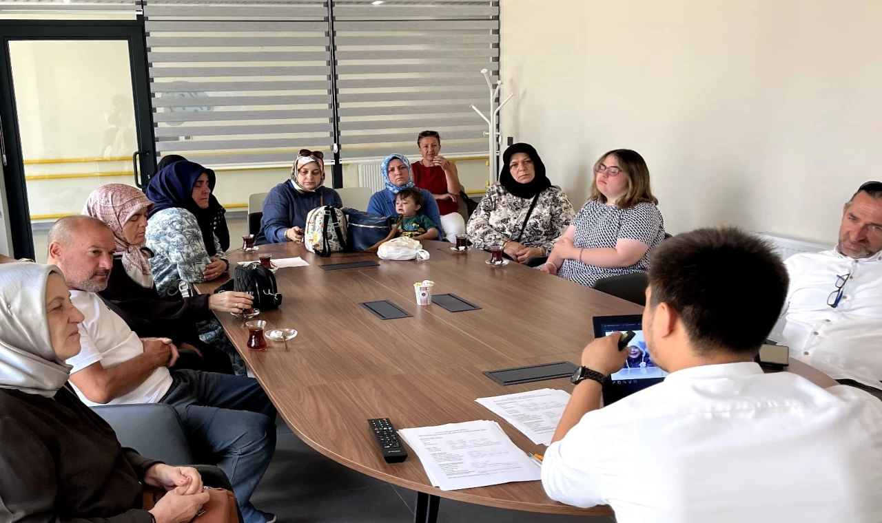 Kocaeli Gonca Engelsiz Yaşam’da ailelere beslenme eğitimi