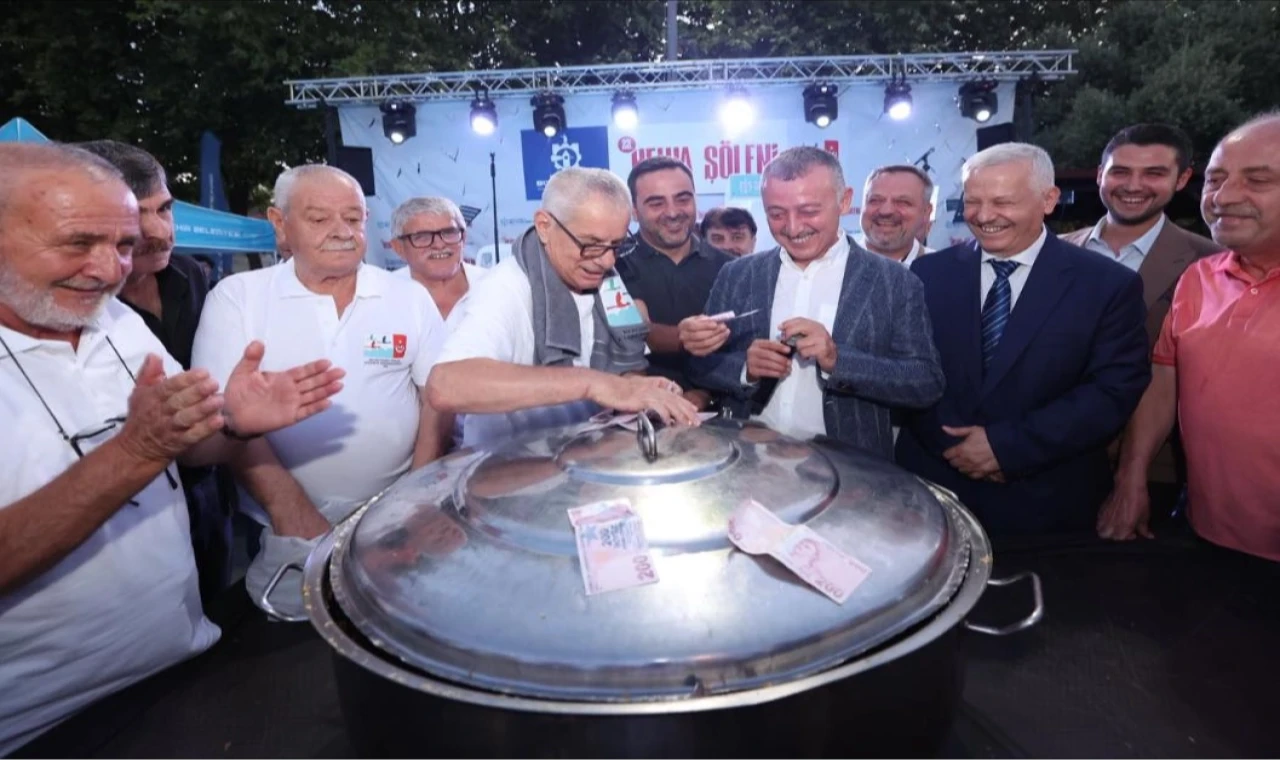 Kocaeli’de kazan açıldı, ilk helvalar dağıtıldı