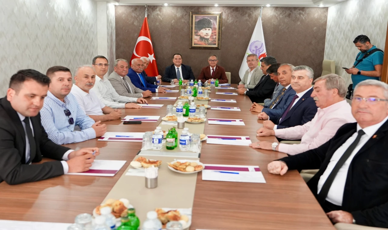 Manisa’da meslek kuruluşlarına ziyaret