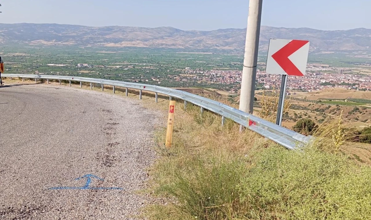 Manisa’da yol güvenliği için otokorkuluk çalışması