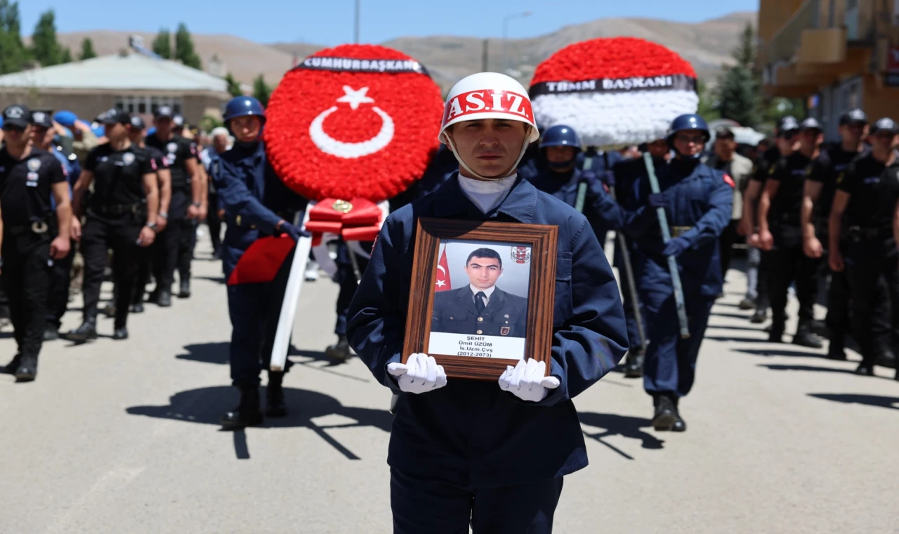 Şehit Uzman Çavuş’a Kayseri’de dualarla uğurlandı