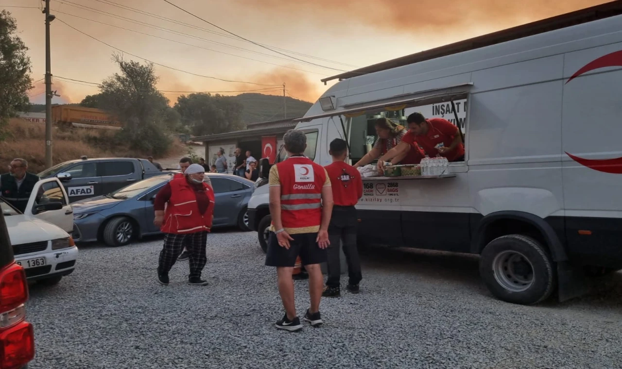 Türk Kızılay’dan 5 günde 288 bin kişilik beslenme hizmeti