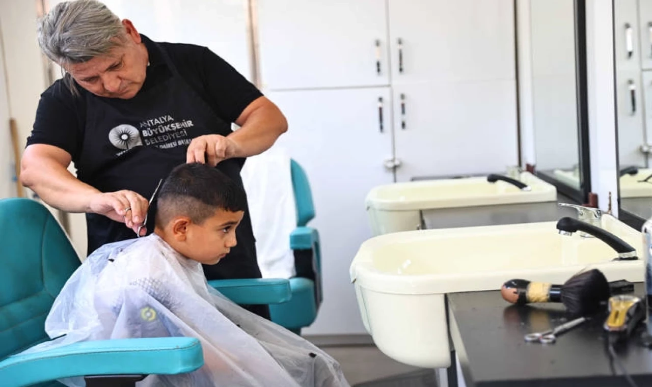 Antalya’nın yaylalarında mobil kuaför hizmeti