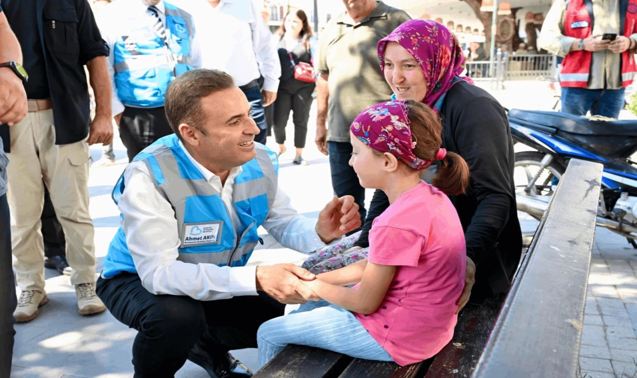 Balıkesir’de depremzedelere ’büyük’ destek