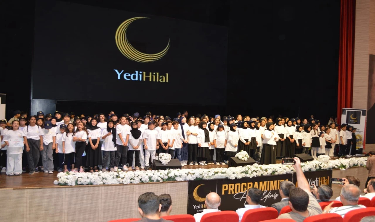 Batman’da ’Yedi Hilal’den yaz kapanışı