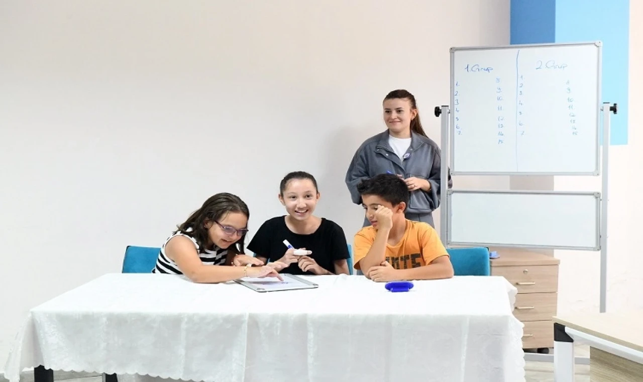 Bursa Osmangazi’de kitap dostları yarıştı