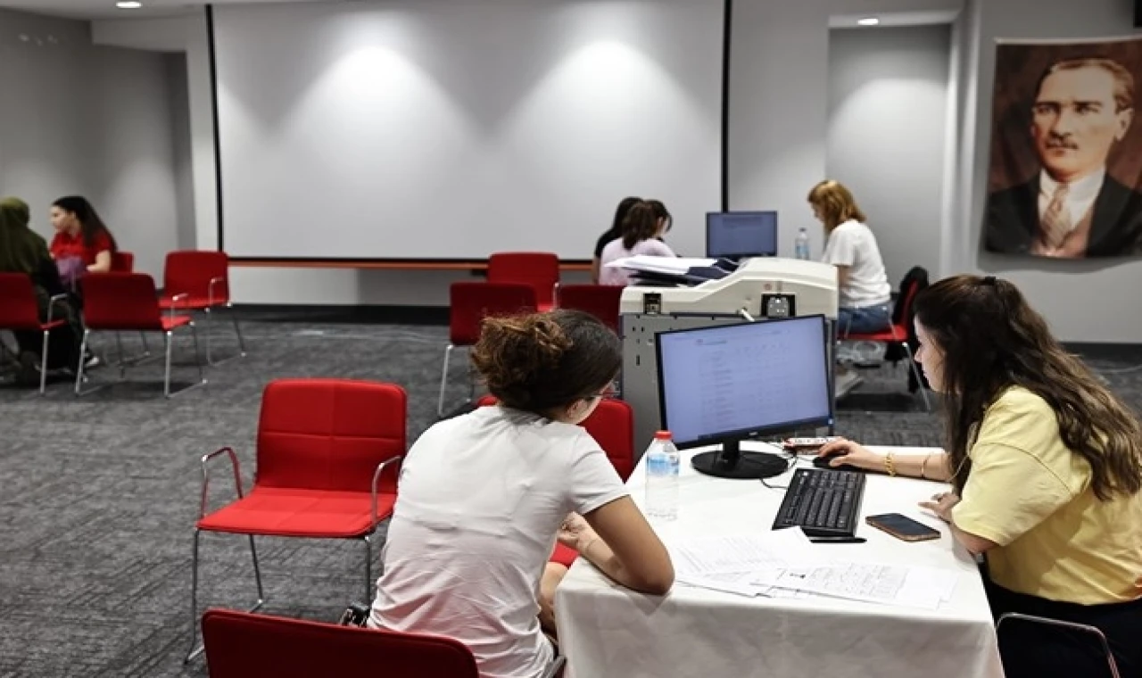 Denizli ’de ücretsiz YKS tercih danışmanlığı ilçelere ulaştı