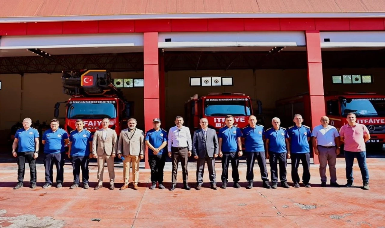 Denizli’de Başkan Çavuşoğlu’ndan itfaiye eğitim merkezi’ne ziyaret