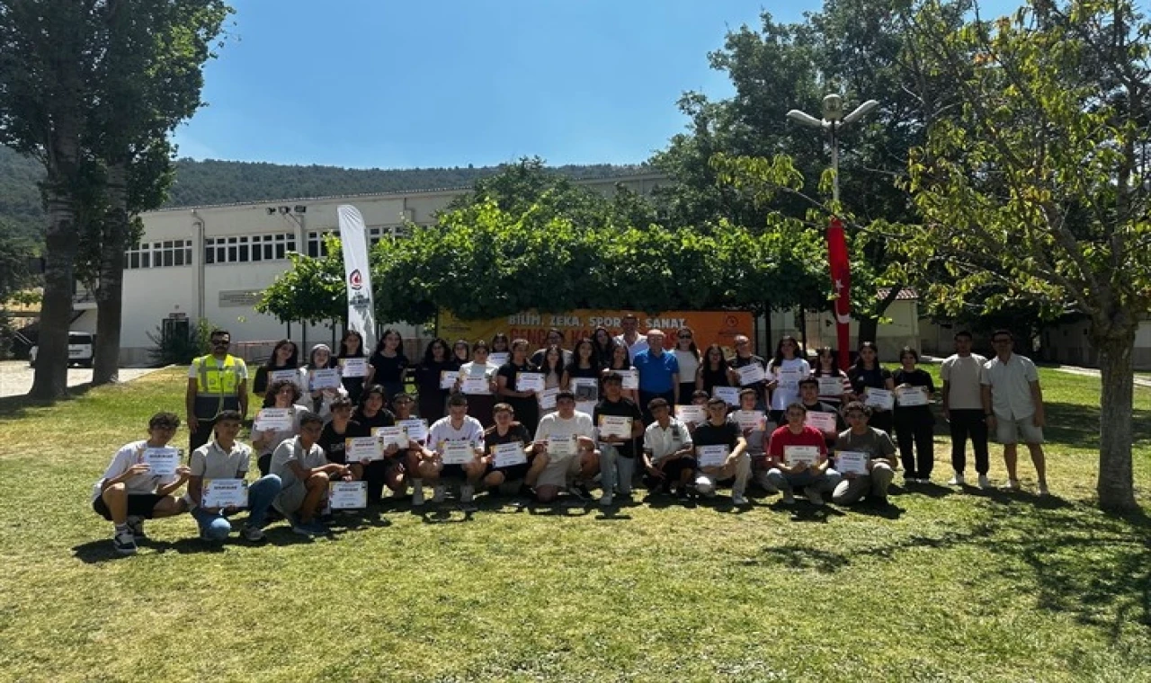 Denizli’de yüzlerce liselinin katıldığı gençlik kampı sona erdi