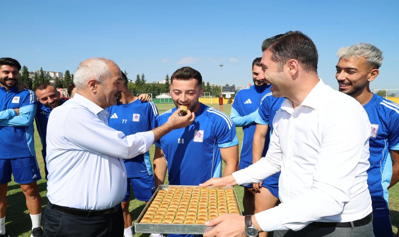 Gebzespor’a Başkan Büyükgöz’den dopingli ziyaret