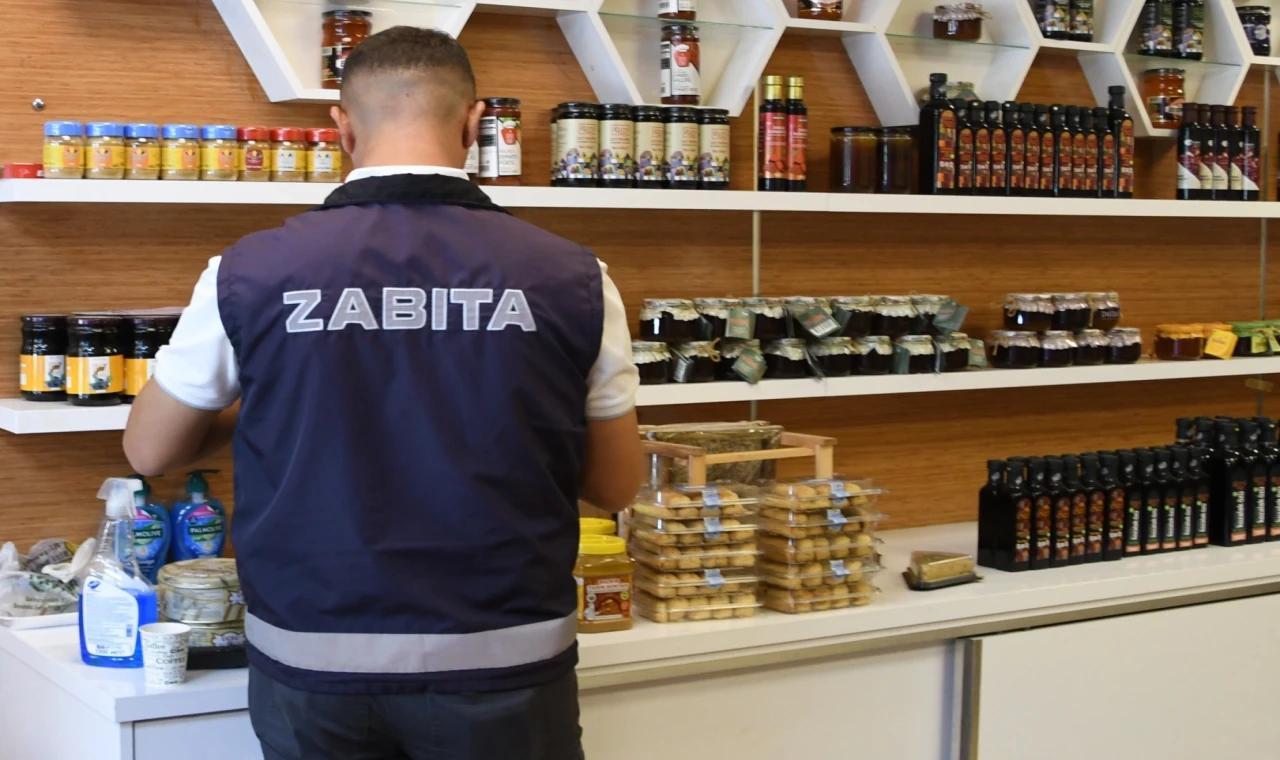 İzmir Narlıdere Zabıtası’ndan sıkı denetim