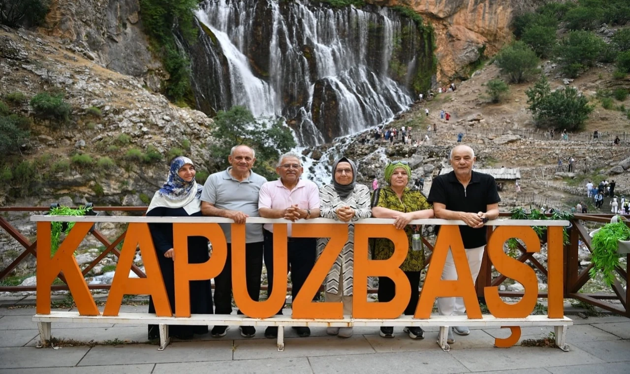 Kayseri Büyükşehir’den Yahyalı’ya özel mesai