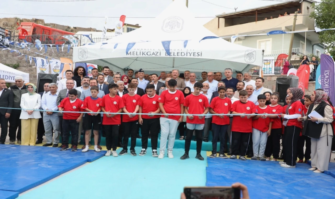 Kayseri Melikgazi’den gençlere yeni spor okulu