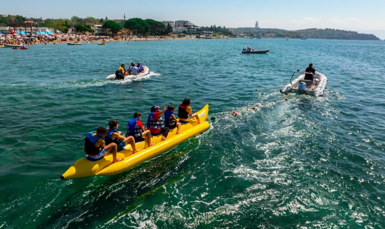Kocaeli’de ’engelsiz’ deniz keyfi