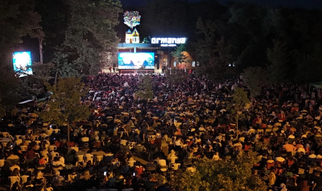 Kocaeli’de Ormanya gece sinemasına rekor katılım