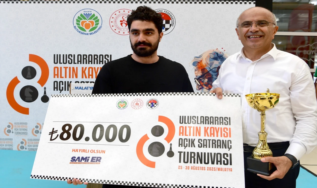 Malatya Uluslararası Altın Kayısı’da ’şah-mat’çılar ödüllendirildi