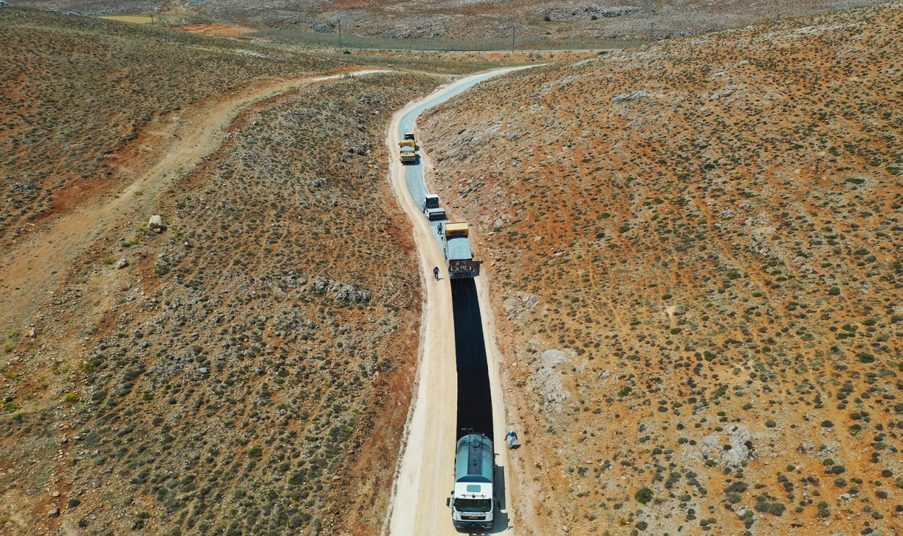 Malatya’da yol mesaisine devam