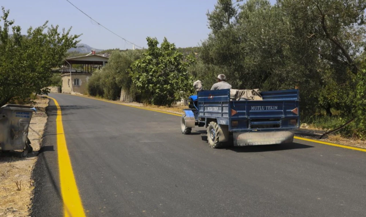 Mersin’de Gülnar Şehit Recep Çelik caddesi yenilendi
