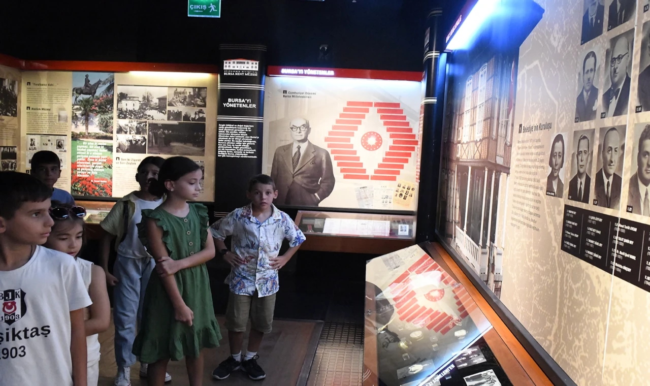 Minikler Bursa Kent Müzesi’nde tarihe yolculuk yaptı