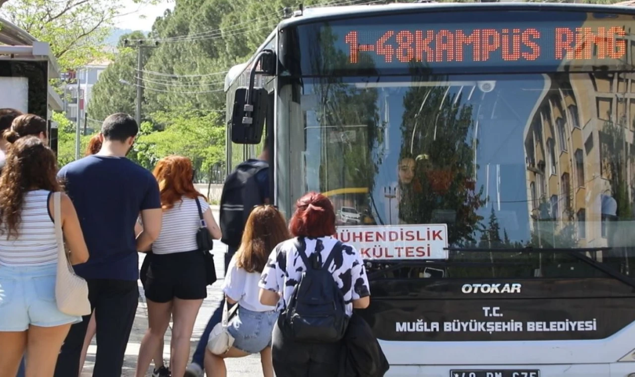 Muğla Büyükşehir’den öğrenciye tam destek