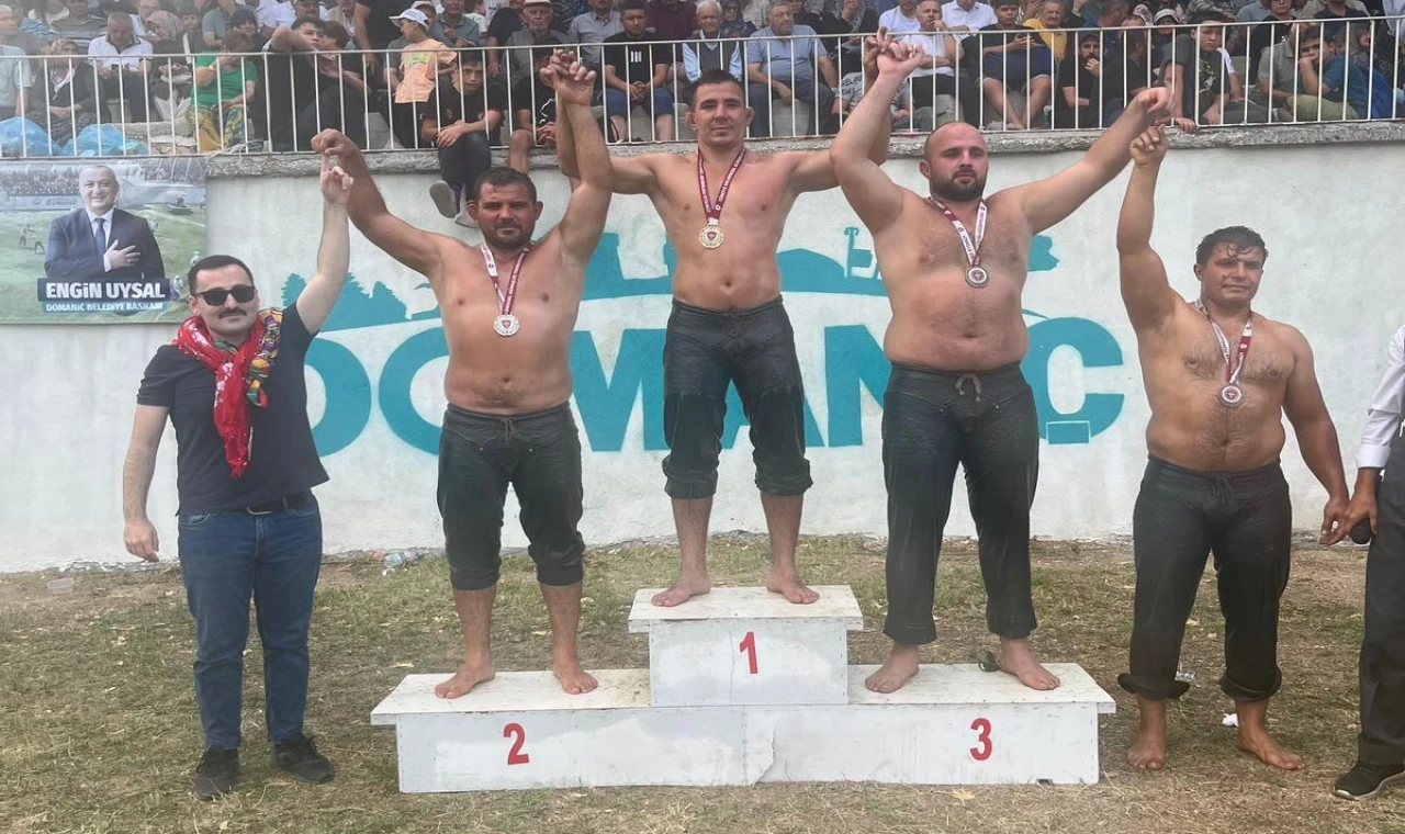 Sakarya’nın pehlivanı Kütahya kürsüsünde