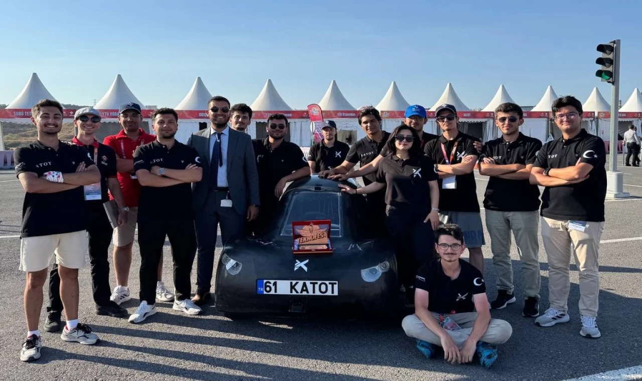 TEKNOFEST 2025’te KTÜ’ye ’Özgün Yazılım’ ödülü
