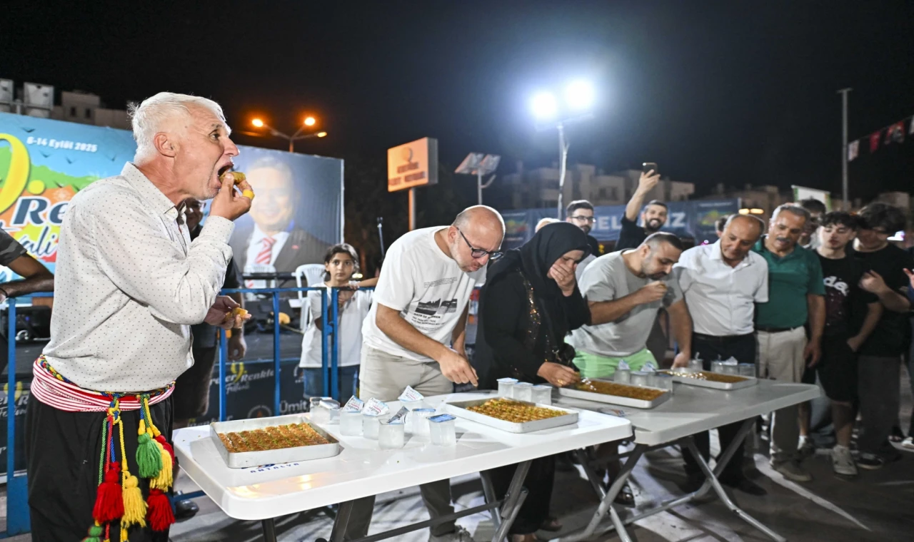 Antalya Muratpaşa’da ’Yöreler Renkler’e tatlı final