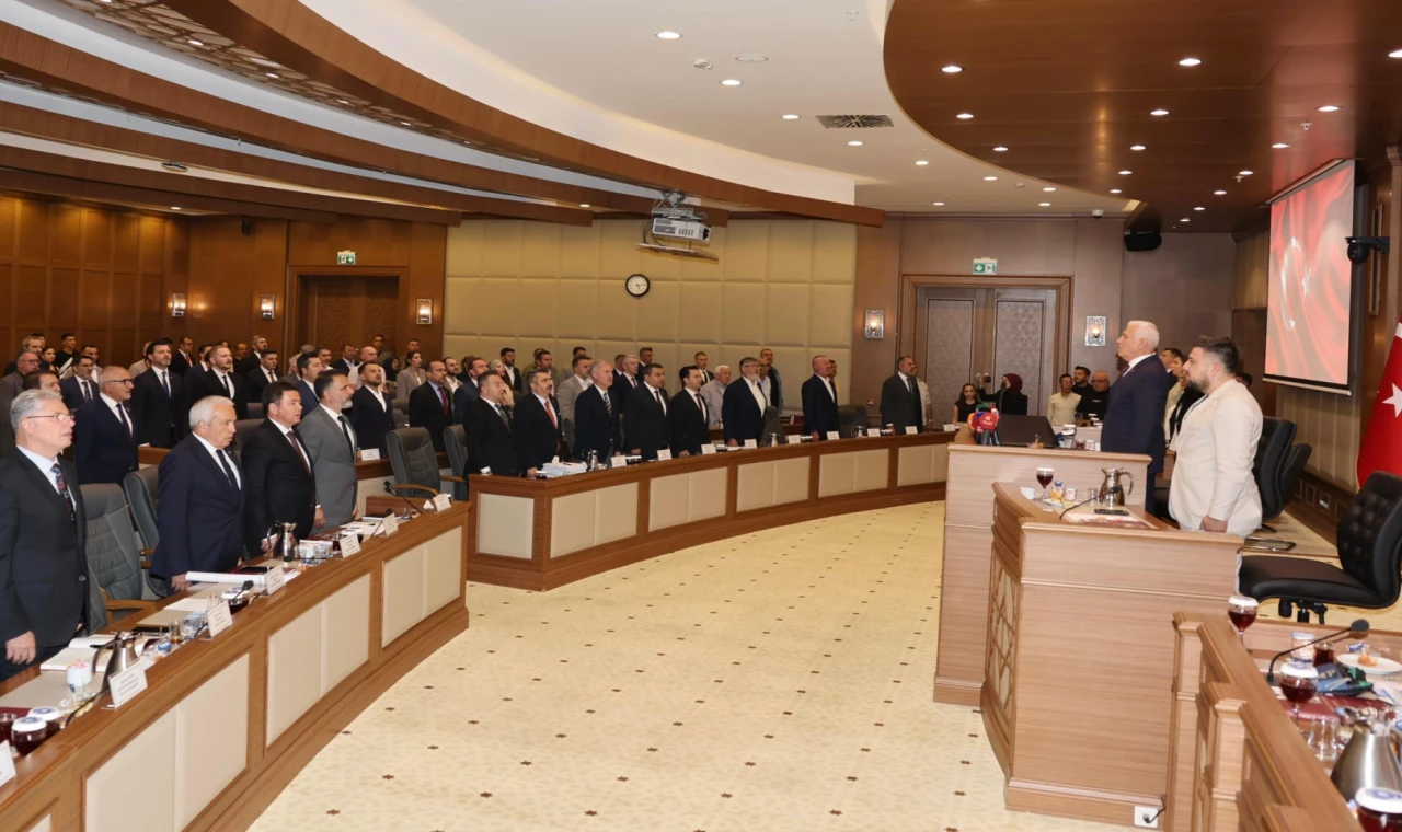 Bursa Büyükşehir Meclisi’nden kurtuluşa özel saygı