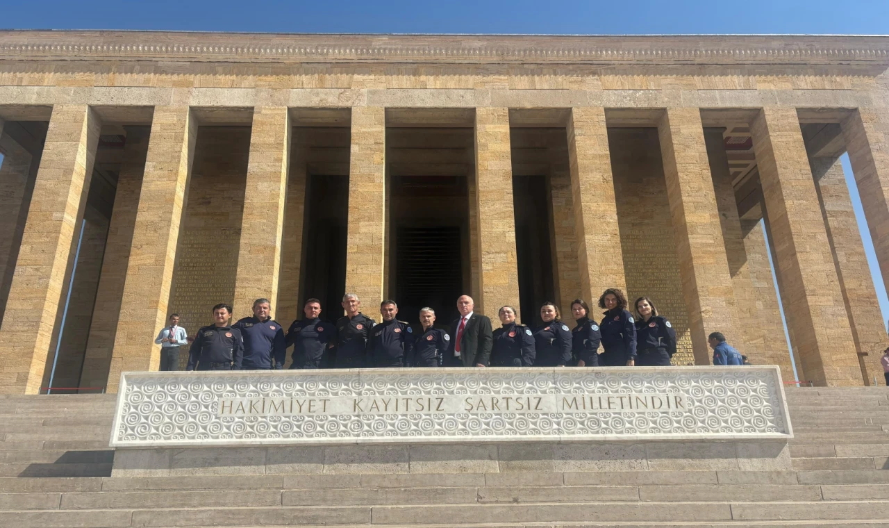 Bursa İtfaiyesi’nden Anıtkabir’e ziyaret